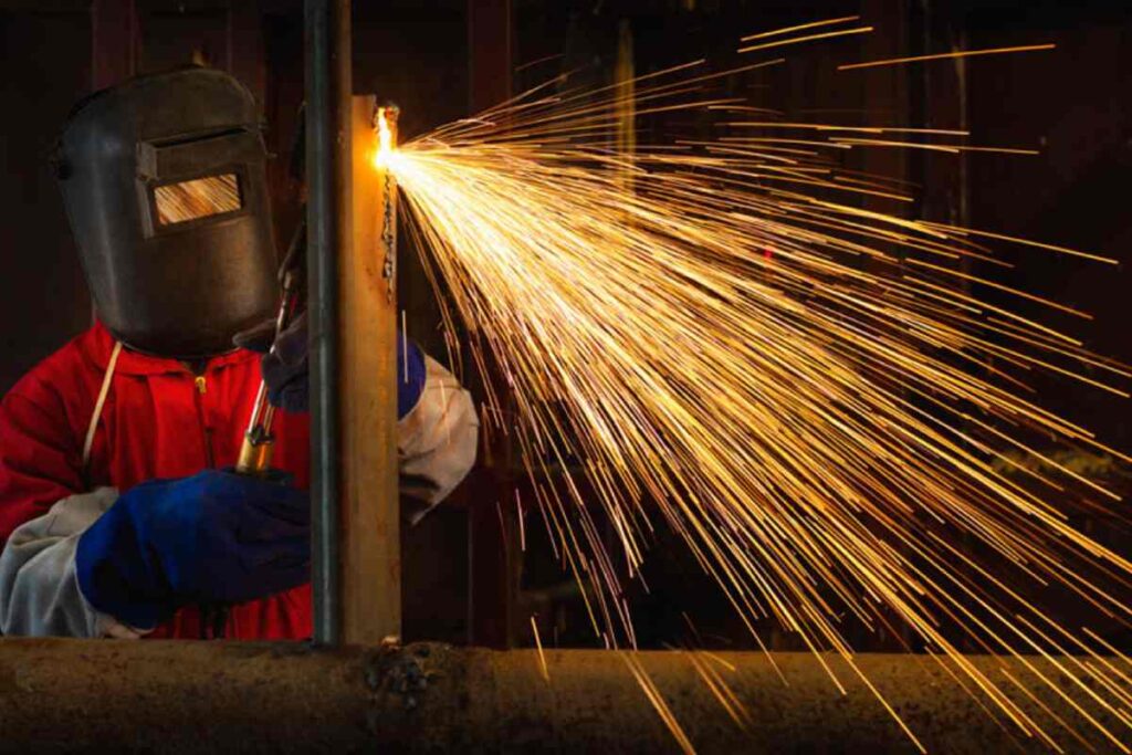 Carbon steel pipe welding technology