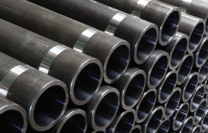 Why Choose Carbon Steel for Pipes_